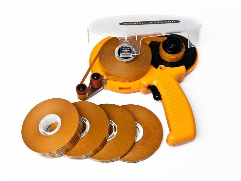 Aplikátor s páskami v šířce 6,9,12 a 19mm